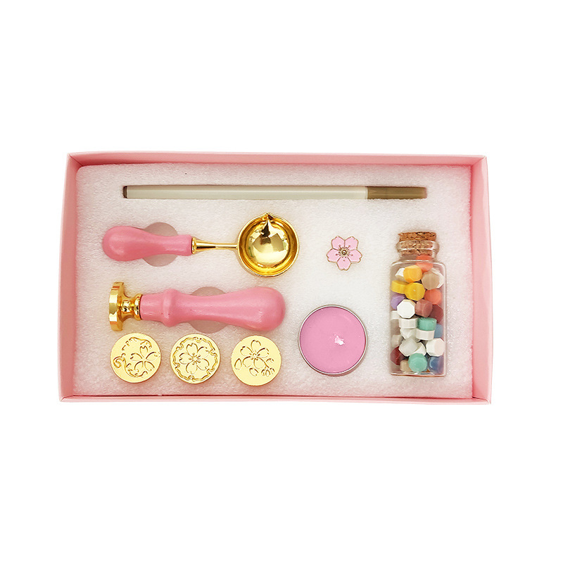 Lacquer seal set, hair wax granule, spoon, planner, invitation envelope, gift box, seal, wooden handle, beeswax seal Item Picture