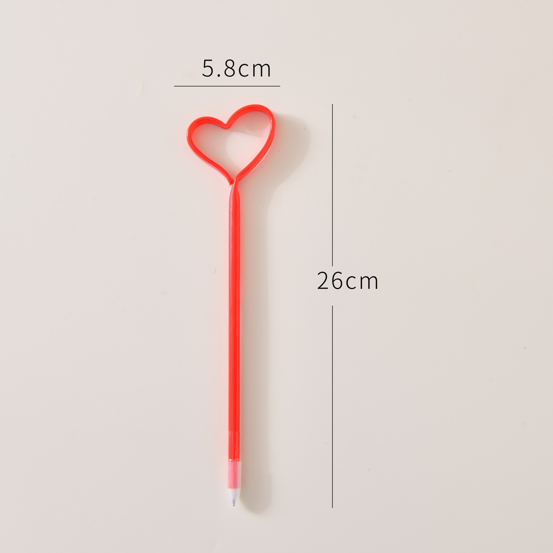 New heart-shaped straw pen, cute pen, cap removal gel pen, high appearance level, creative stationery for primary school students wholesale Application Scenario