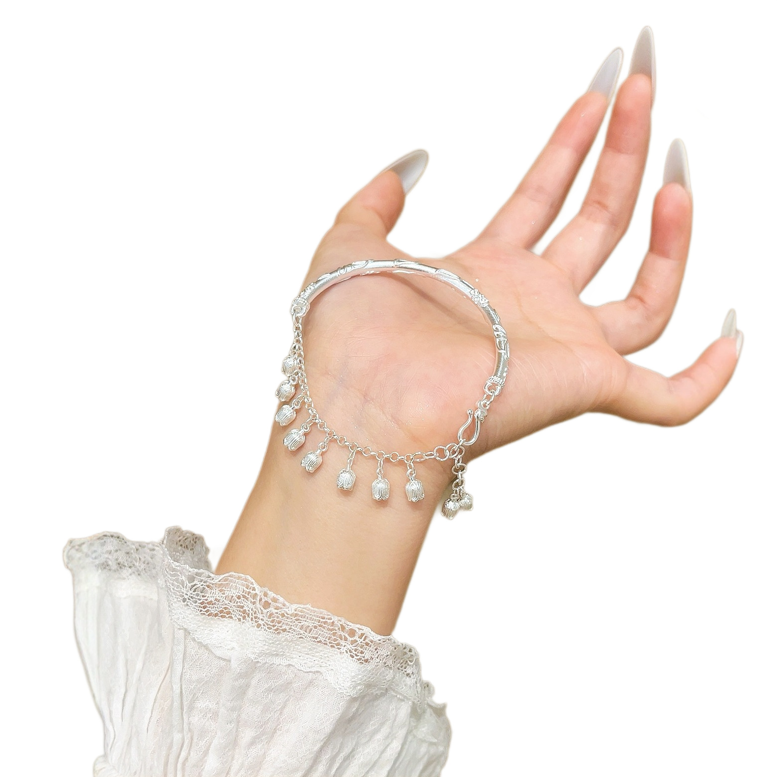 Fringed bracelet for women, light luxury and niche design, versatile and elegant jewelry, copper-plated Tibetan silver and Miao silver for girls Item Picture