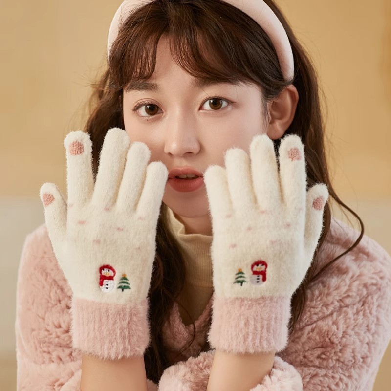 Chunda Cross-border Christmas Snowman Gloves, comfortable and soft mink fleece touch screen gloves, autumn and winter outdoor warm gloves Specification image