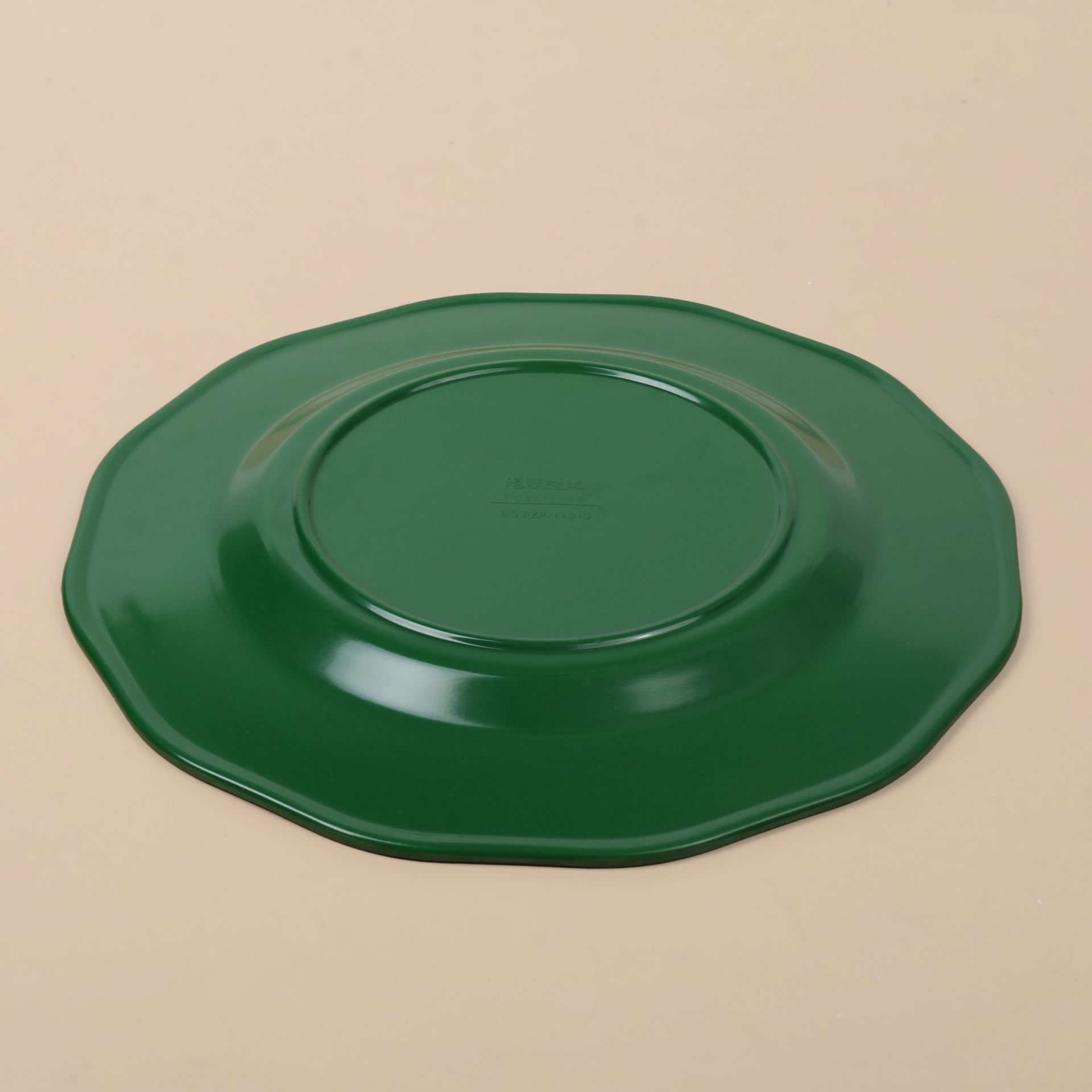 Wholesale melamine discs, porcelain imitation tableware, bone plates, round plates, green flat plates, hotel plates, buffet plates for foreign trade Application Scenario
