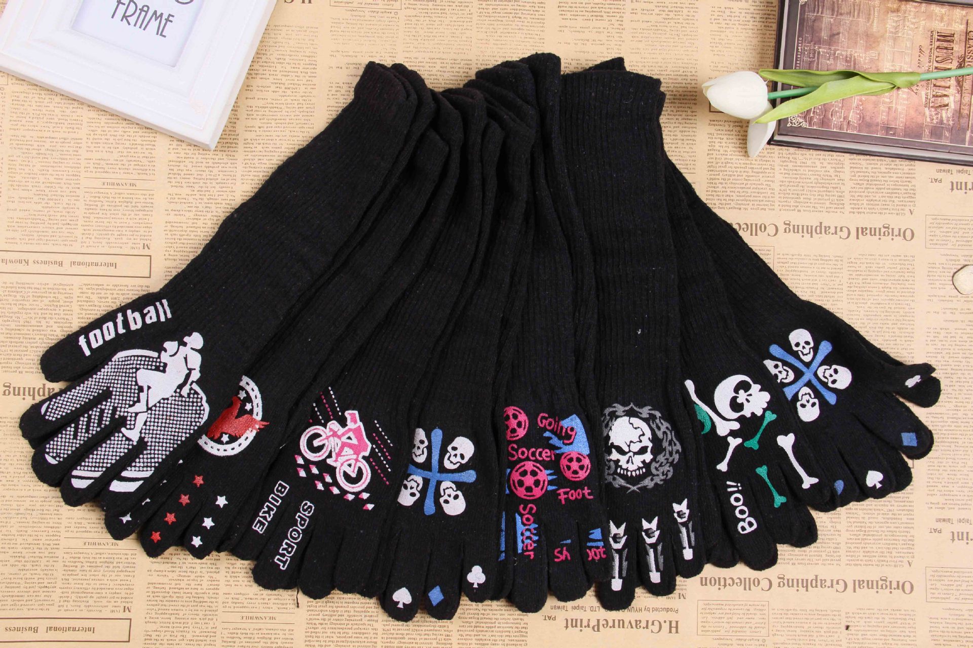 Factory direct sales of long-sleeved gloves for autumn and winter, simple and individual style, specifically designed for warmth, outdoor women, wholesale to keep warm Application Scenario