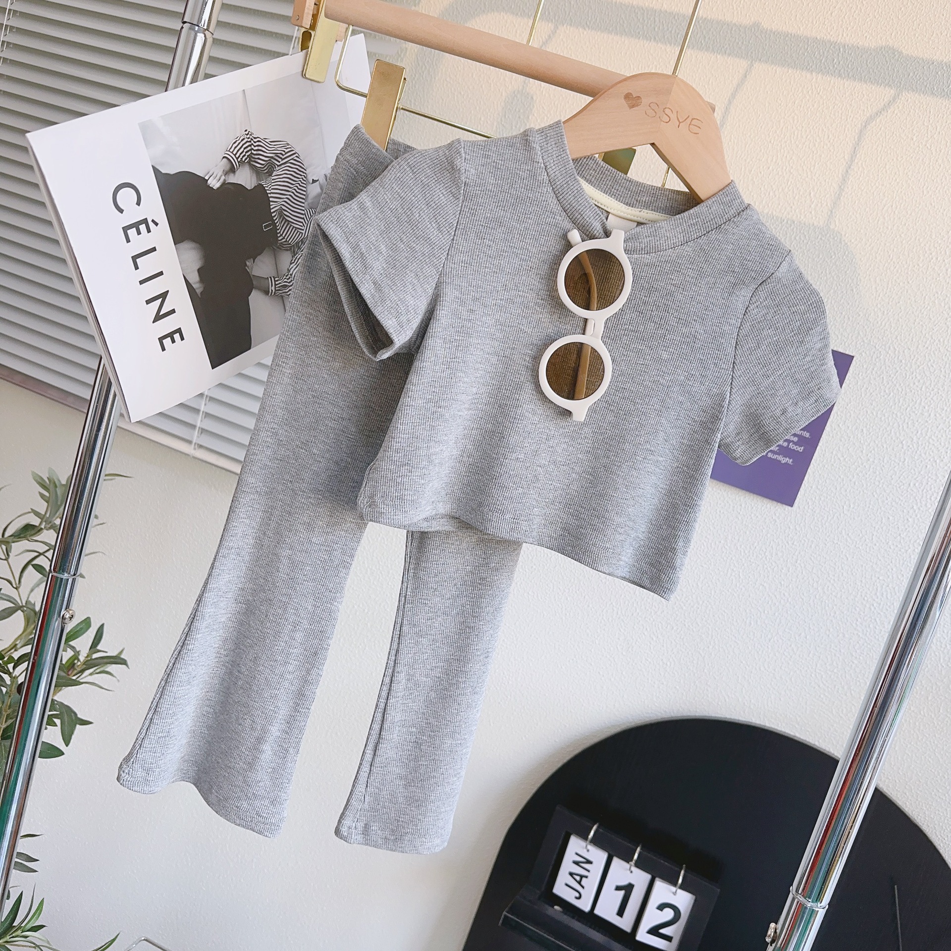 The 2026 Summer collection of popular children's clothing for girls is a Korean-style casual and soft short-sleeved T-shirt and top two-piece set for baby girls Specification image
