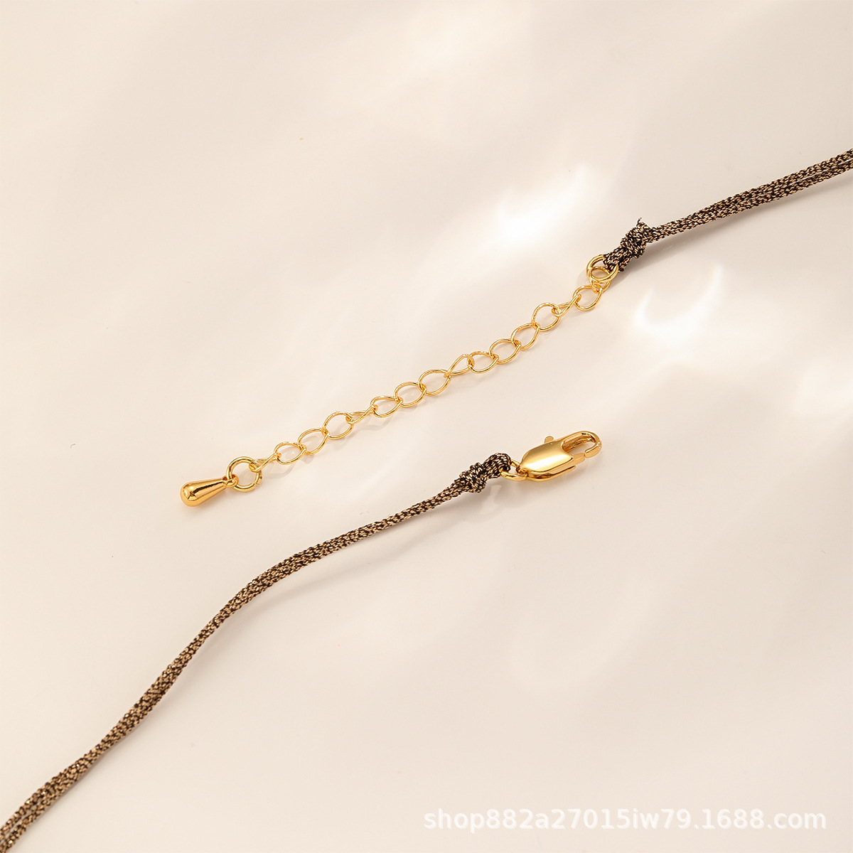 Natural stone jewelry necklace earrings set butterfly pearl lanyard fashionable and simple women's accessories Application Scenario