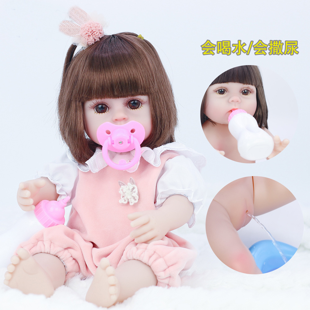 泡泡玛特/哭哭马/Kitty/笑笑马/变脸哪吒细节图