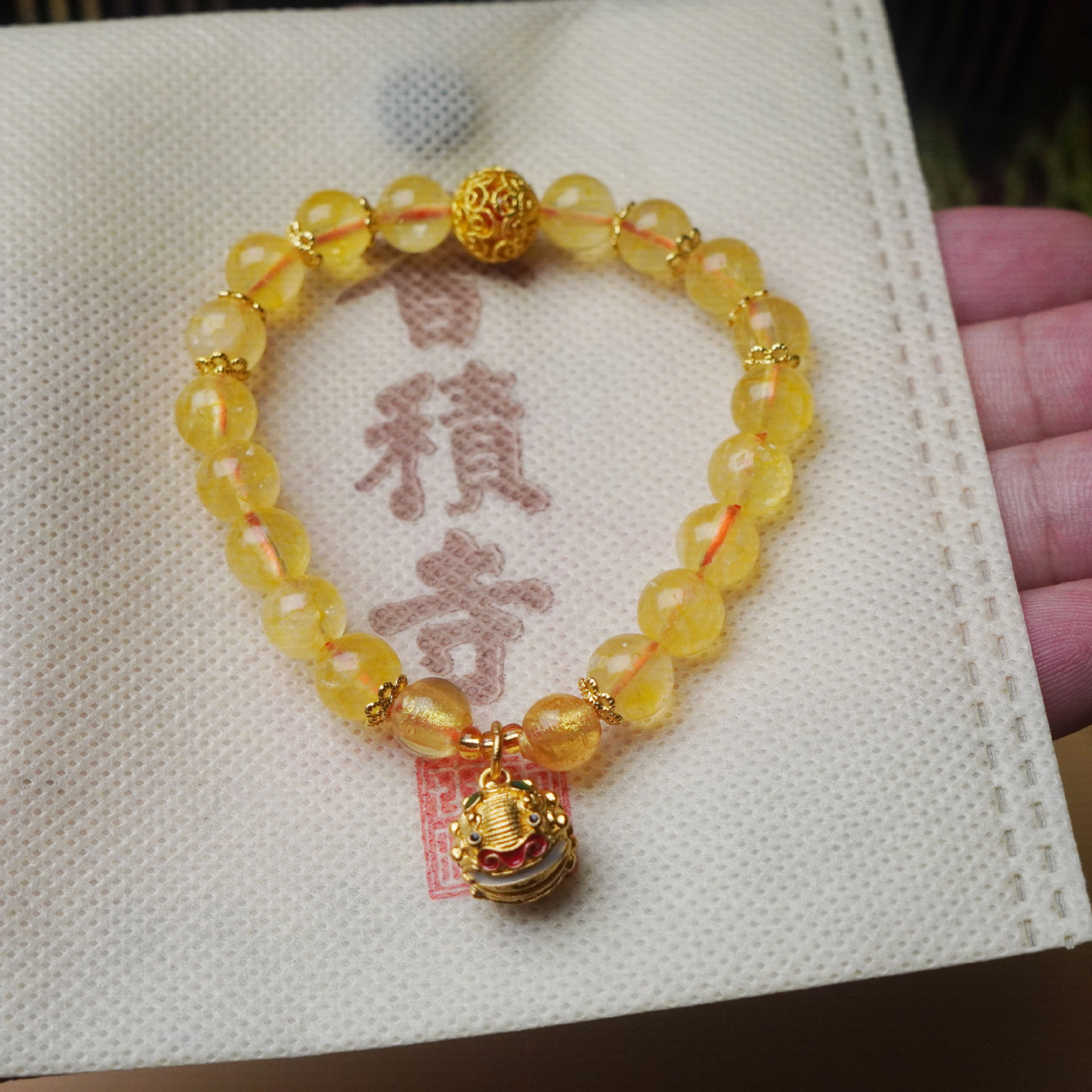 寺庙同款醒狮黄水晶串珠手串金发晶复古招财吊坠手工手链饰品配饰