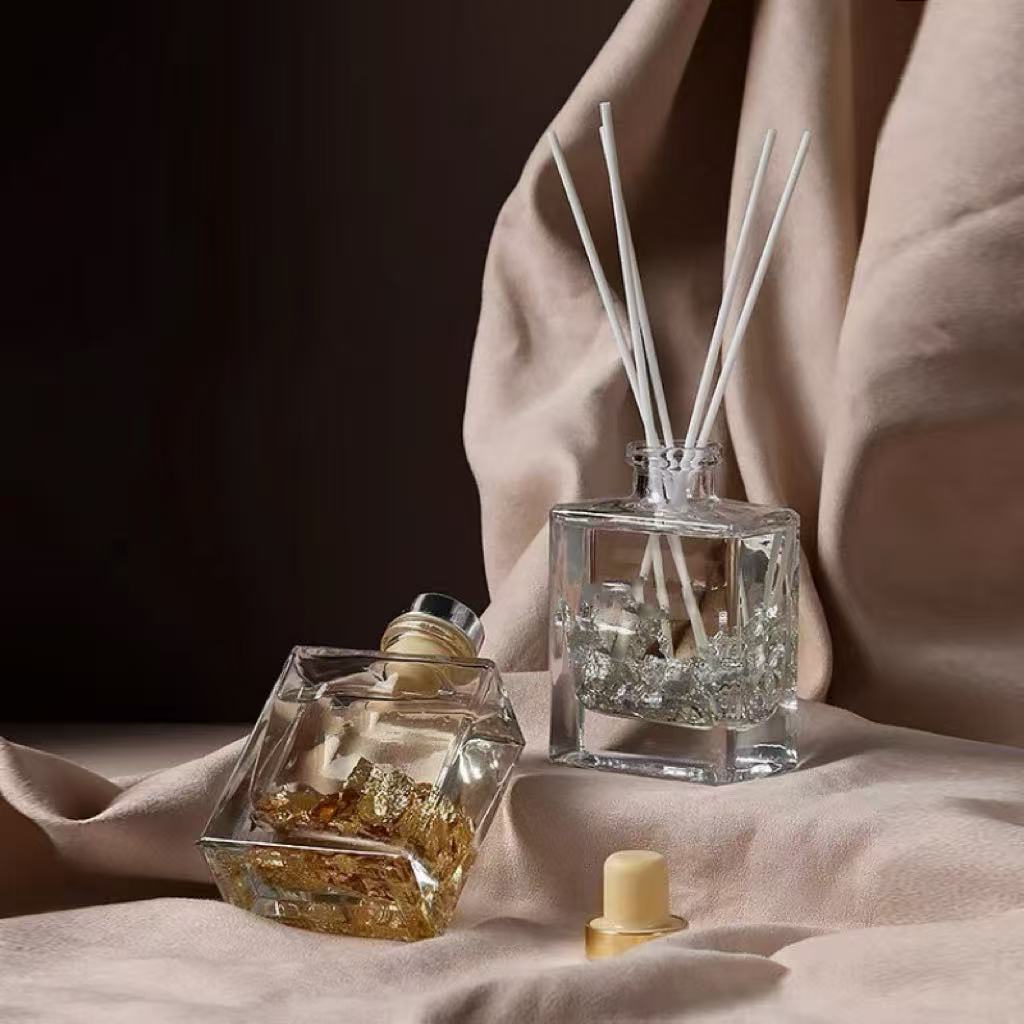 玻璃瓶/六角六棱玻璃瓶/香水瓶/软木塞玻璃罐/木塞玻璃罐细节图