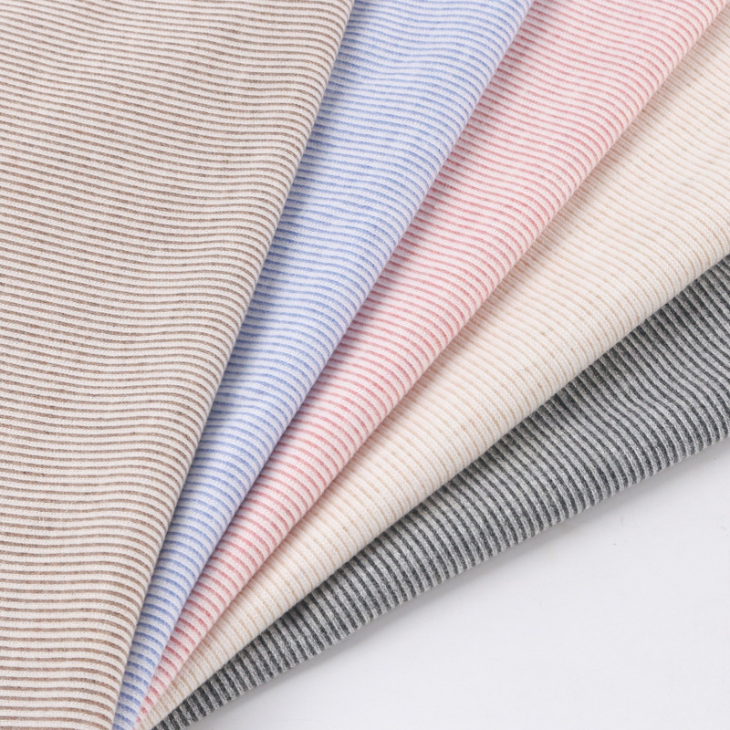 Single-sided striped cotton cashmere fabric is a fashionable, casual, versatile, skin-friendly and comfortable fleece fabric base layer for sweatshirts details Picture