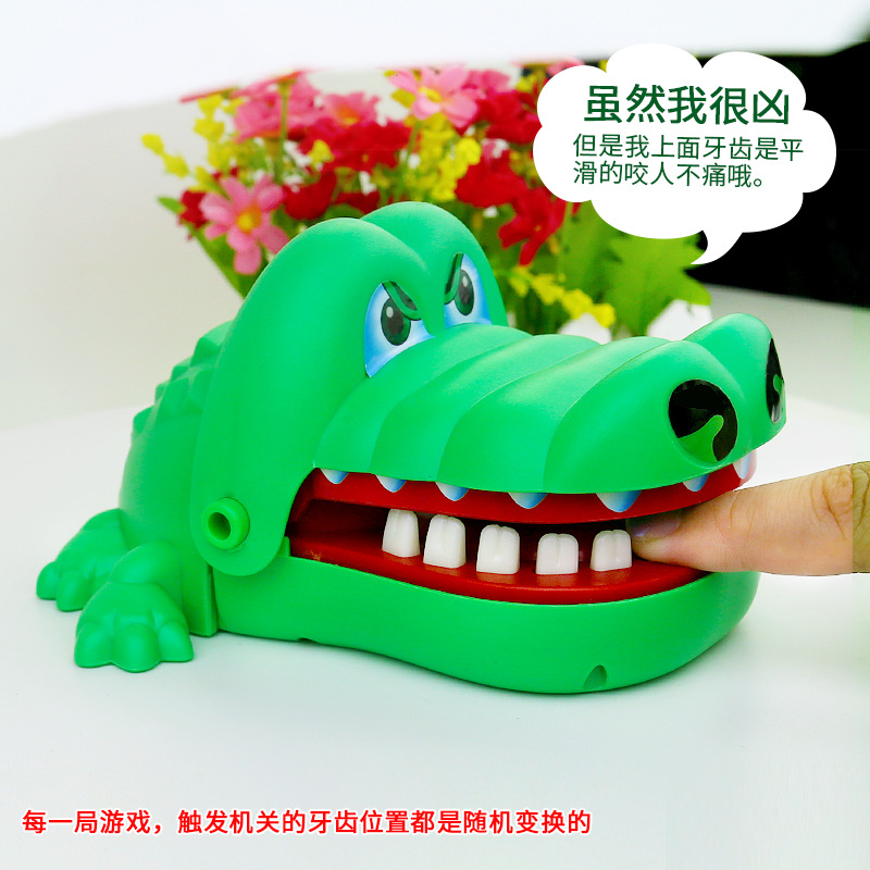 Large crocodile finger-biting toy, shark tooth-pulling parent-child game, dog finger-biting toy, children's prank props Application Scenario
