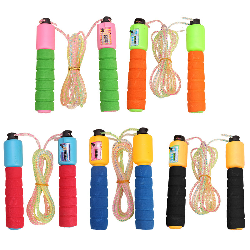 Rubber cotton sponge handle counting skipping rope, student high school entrance examination sports goods, adult fitness variety skipping rope, rope Application Scenario