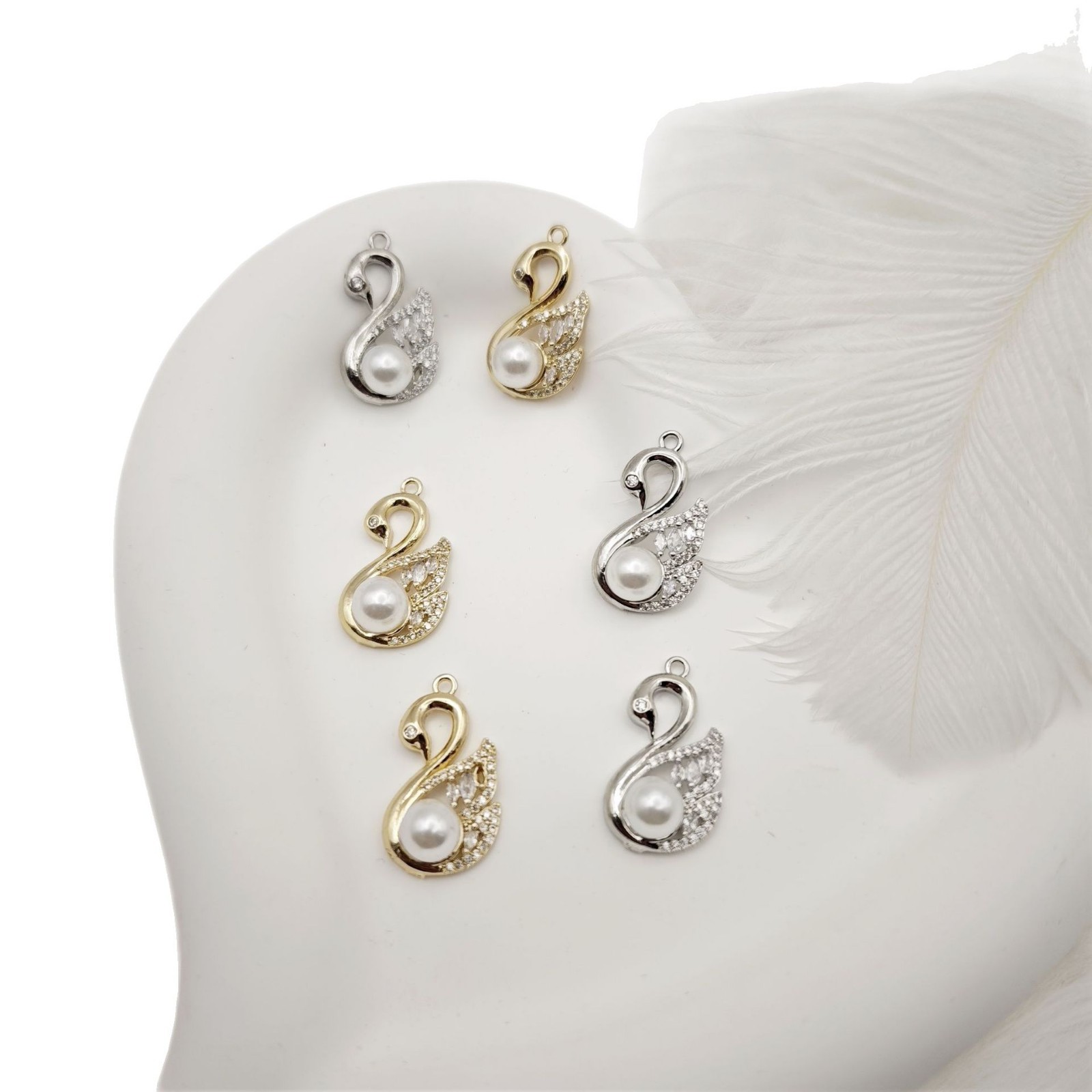 Copper inlaid zircon swan pendant, diy handcrafted jewelry accessory, beaded bracelet, necklace accessory, pendant Item Picture