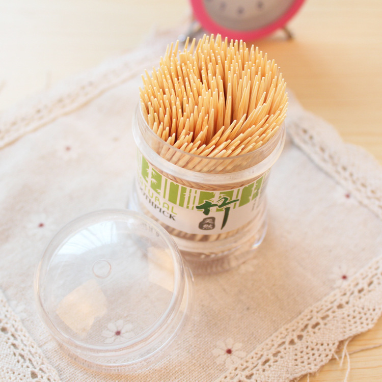 Home hotel toothpick box, toothpick tube, eco-friendly bamboo toothpick bottle, creative pagoda, transparent tube, double-headed bamboo toothpicks Application Scenario