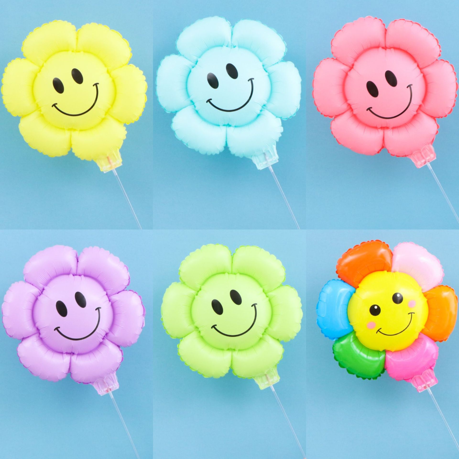 Holding sunflowers, smiling faces, decorative props, clips, small Daisy balloons, taking photos, ground promotion, scanning codes, and small gifts