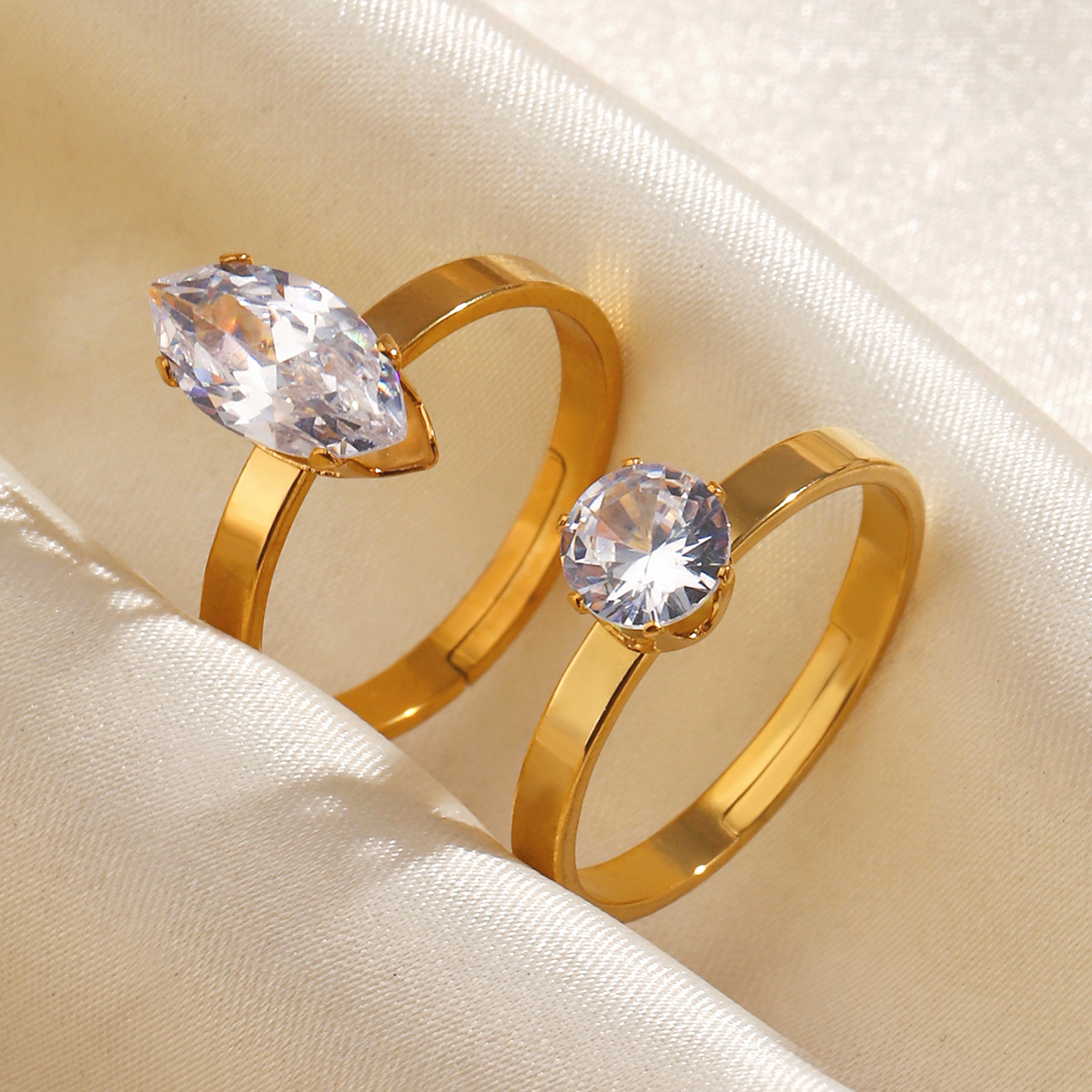 European and American fashion trends: Stainless steel minimalist style, personalized zircon inlaid rings, personalized and trendy ring wholesale