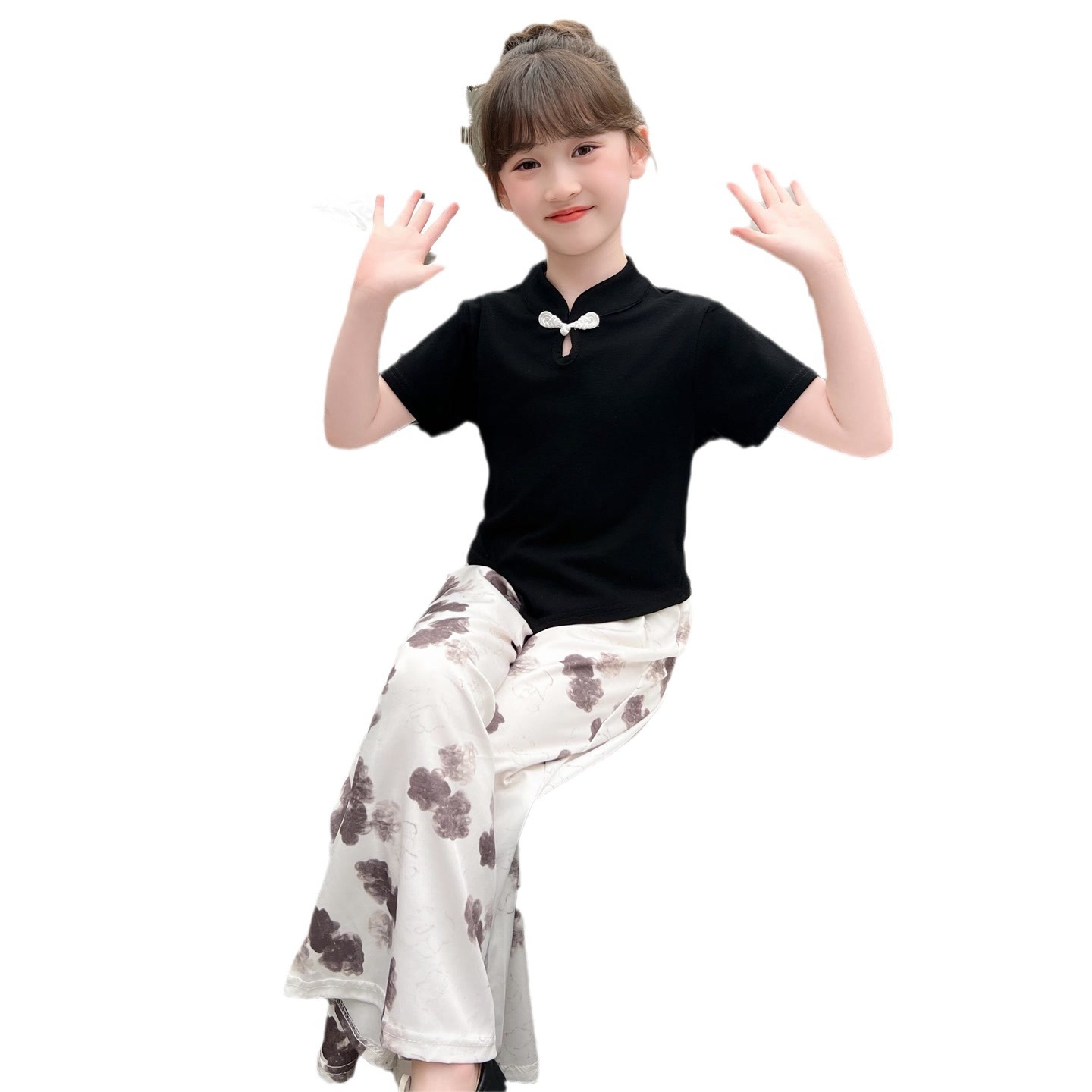 Girls' Chinese-style short-sleeved T-shirt, wide-leg pants, summer style with buttons, new Chinese-style Chinese-style set, thin and breathable for children Item Picture