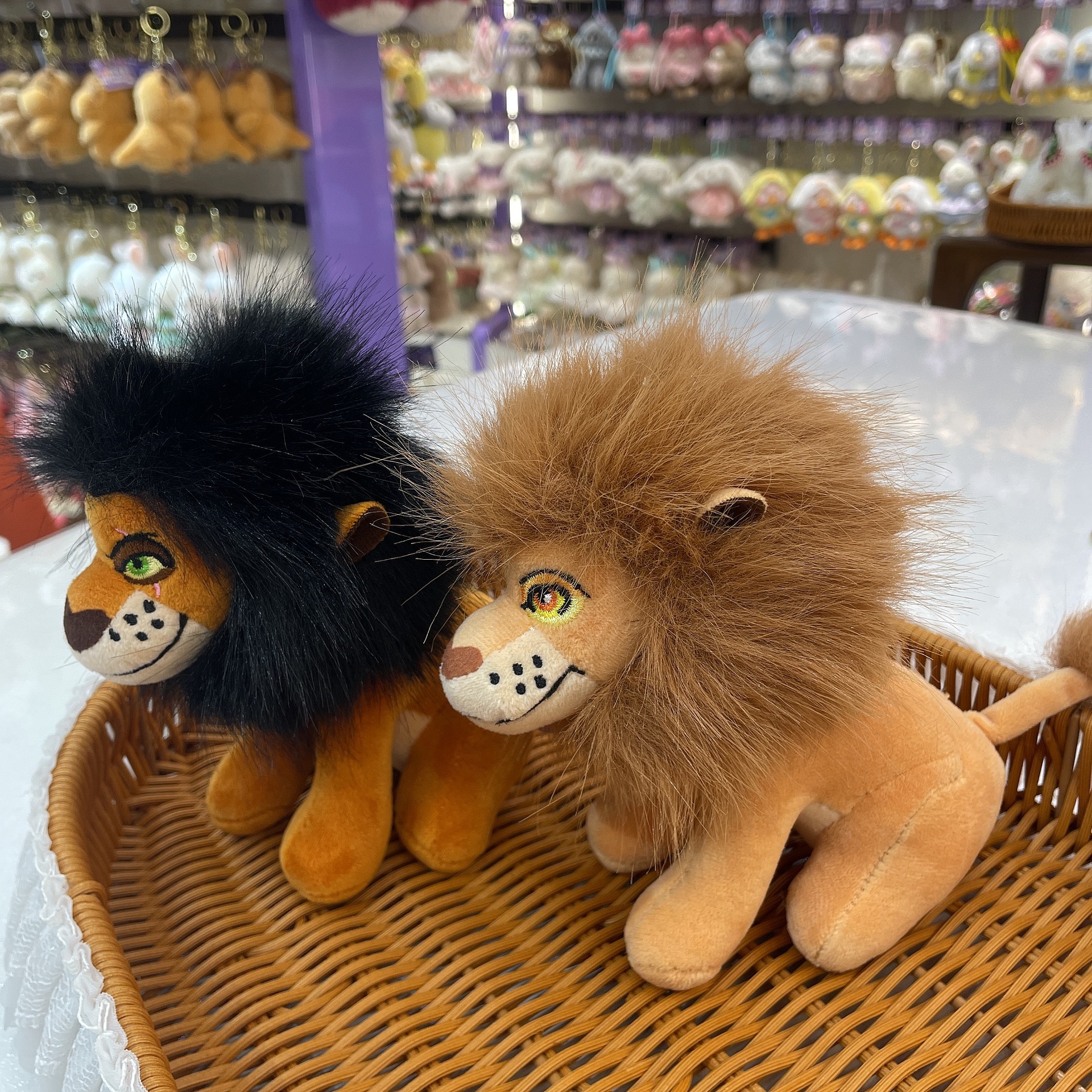 Sitting Lion King figurine, plush toy, claw machine doll, little lion plush toy, pendant, keychain
