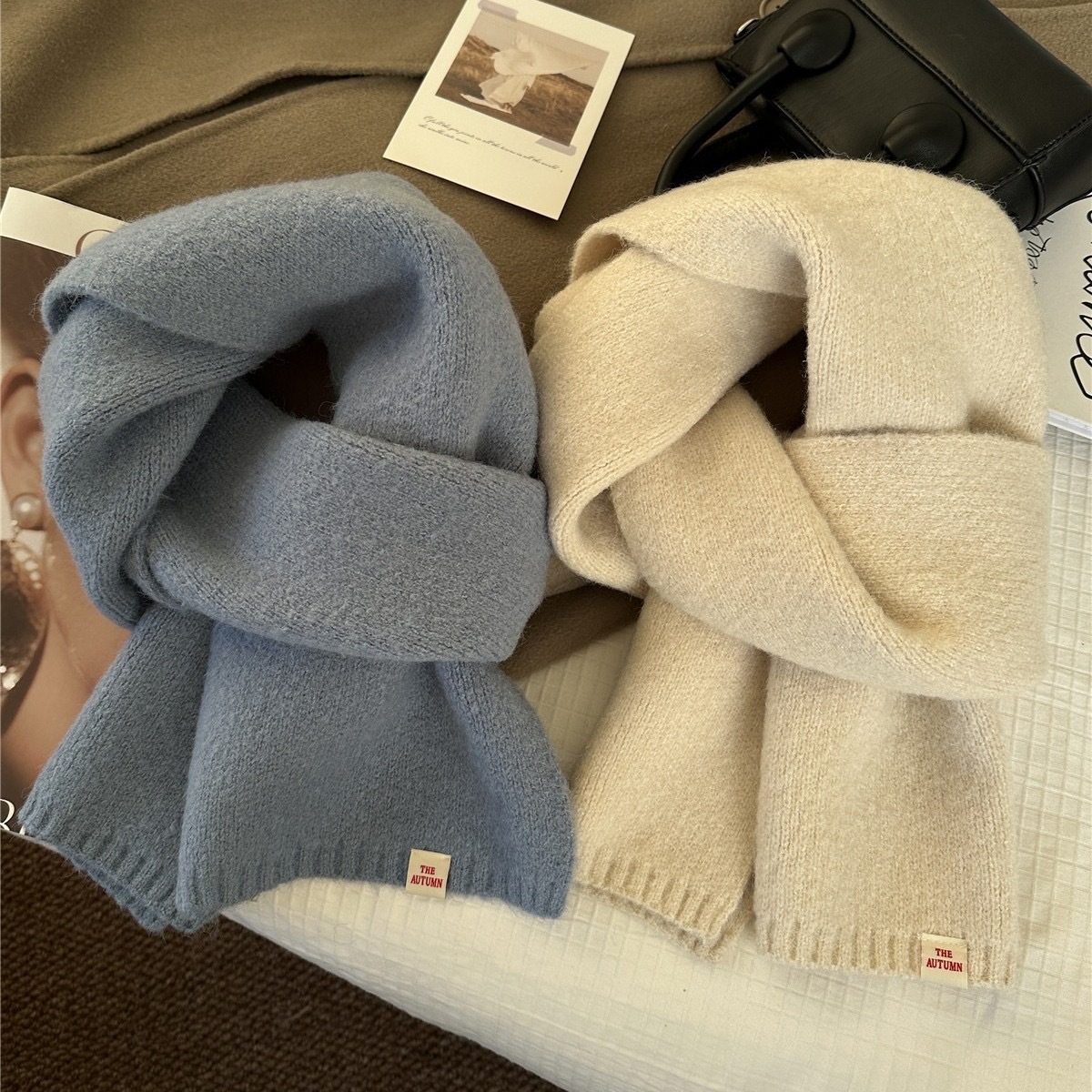 One-piece consignment wholesale of Korean solid color versatile autumn and winter new woolen couple and student small scarves, cute knitted warm scarves, street stall wholesale details Picture