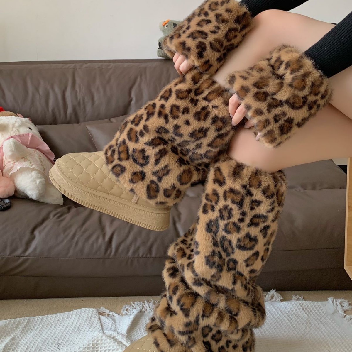 2025秋冬新毛毛袜套豹纹袜套女韩版加绒潮辣妹毛绒腿套保暖ins风