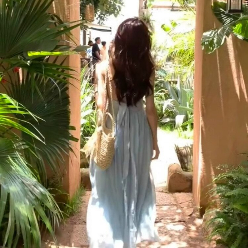 吊带裙性感/女装/裙子面料质感/白色连衣裙/连衣裙细节图