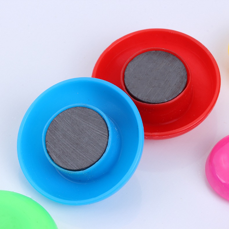 Whiteboard, blackboard, magnet, magnetic particle, strong magnetic iron attraction, office magnetic tile, 30mm round magnetic nail, colored stationery, magnetic buckle, teaching aid Application Scenario