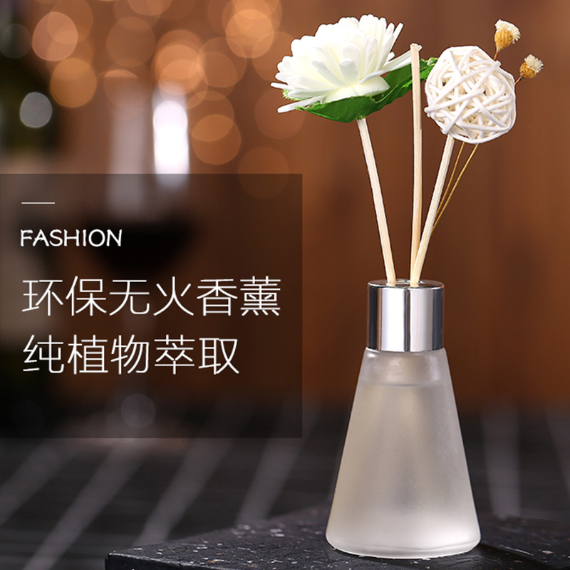 Flameless aromatherapy essential oil for home bedroom long-lasting room perfume, decorative items, air freshener, toilet deodorization