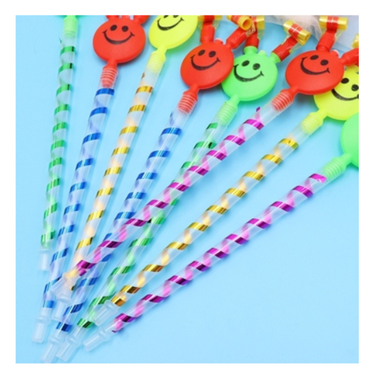 Large-sized smiling face, dragon, roll whistle, novel and nostalgic children's trumpet toys with sound are selling well at the street stall for wholesale Application Scenario