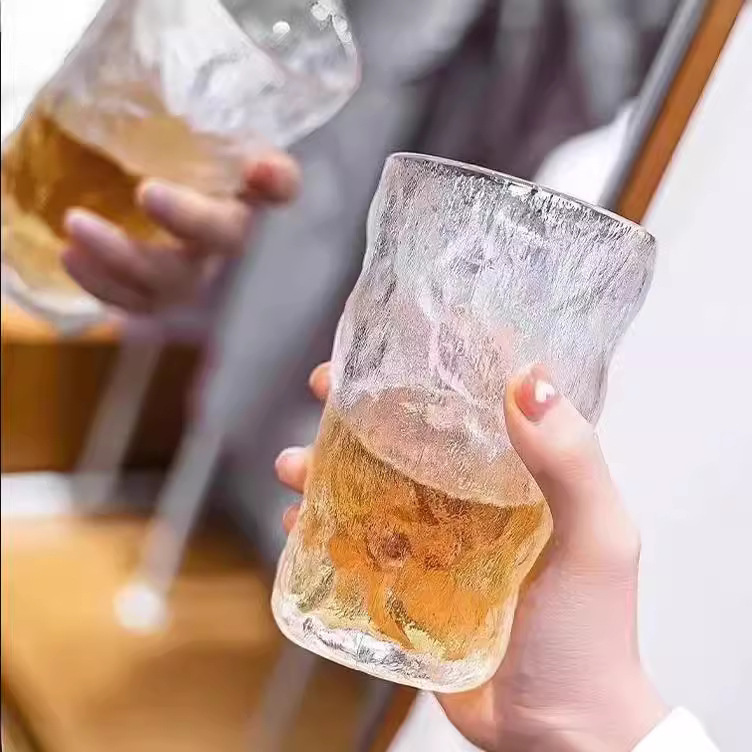 Glacial-patterned glass cups, water cups, beverages, women's summer home milk tea cups, men's ins style drinks Application Scenario