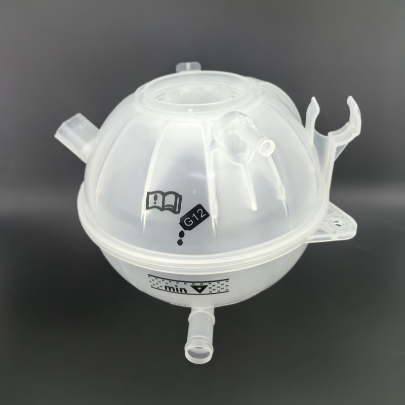 Touran Magotan, Tiguan, Mingrui, Haorui, Sagitar, Xialang, expansion kettle, antifreeze kettle, kettle cap 1K, 0121407A Application Scenario
