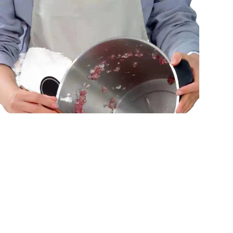 The new German meat grinder is suitable for both home and commercial use. It features high power and large capacity for kneading dough, mincing vegetables, multi-functional cooking, chili sauce, garlic and ginger Item Picture