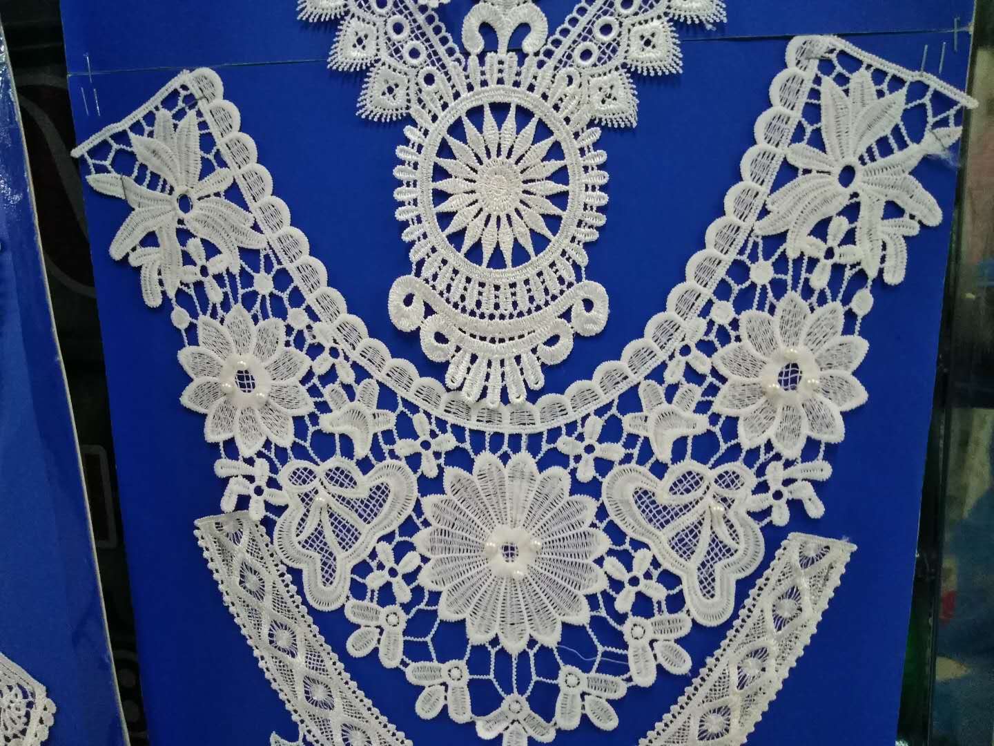 Wholesale of embroidered lace clothing, DIY accessories, sofa accessories, high-end collar lace details Picture