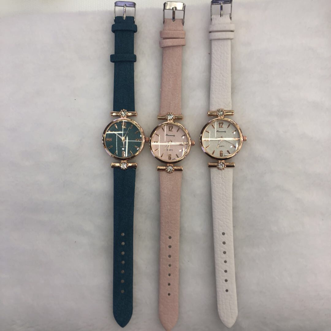 时尚潮流点钻手表女简约休闲时尚学生腕表防水学院风细表带潮