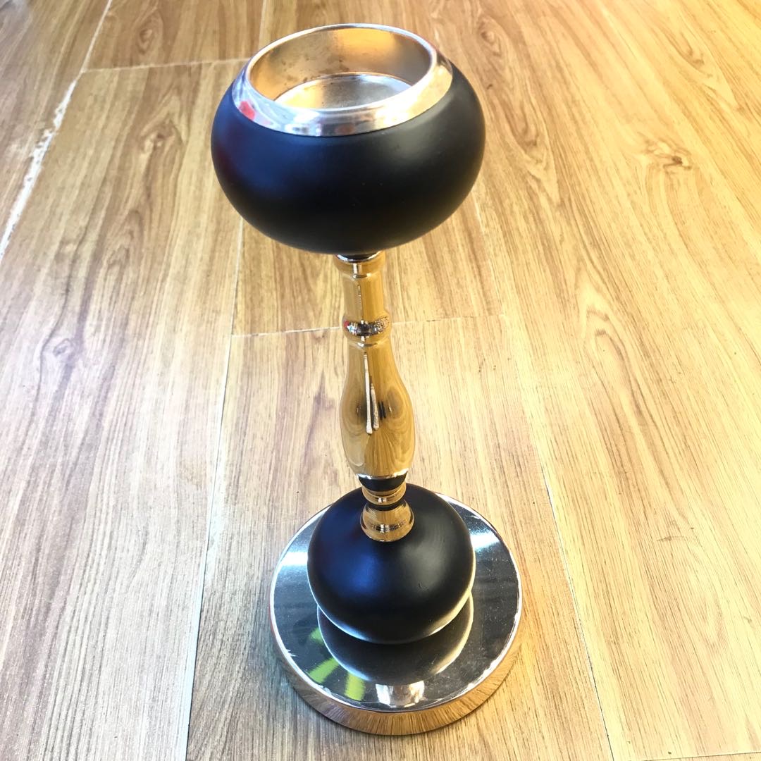 Personalized creative black gold alloy candlestick decorations thumbnail