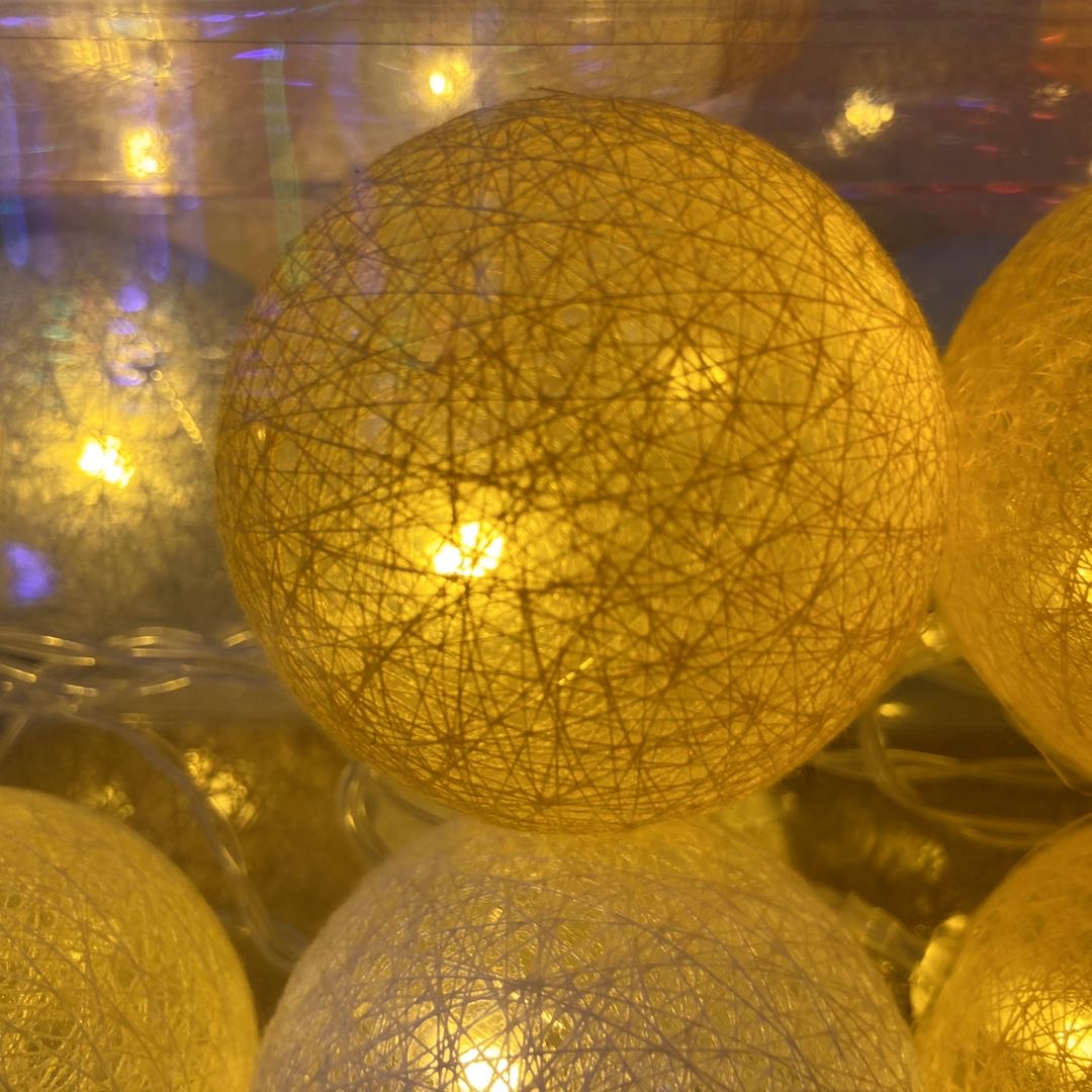 Factory direct sales of LED cotton thread ball colored lights, ins room Christmas festival decorative lights, small colored lights and flashing lights details Picture