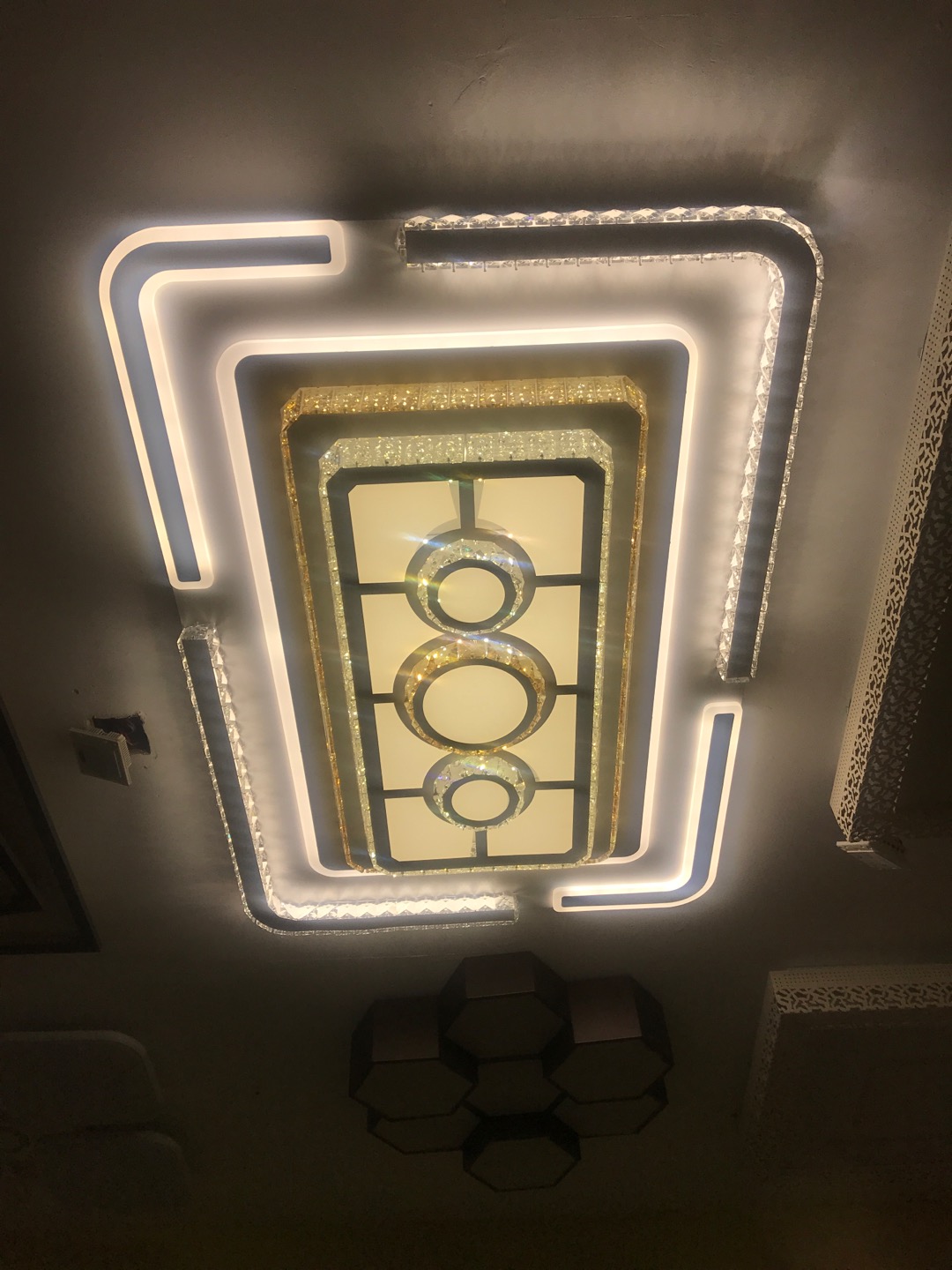 Modern pure crystal LED ceiling lamps under the Four Seasons Lighting brand