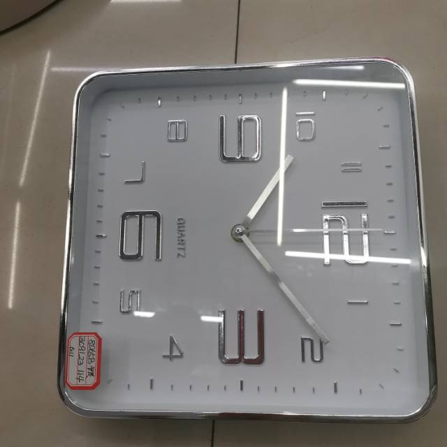 Modern and simple home clocks, living room wall clocks, creative bedroom clocks, Nordic and American style wall clocks, silent and personalized decoration