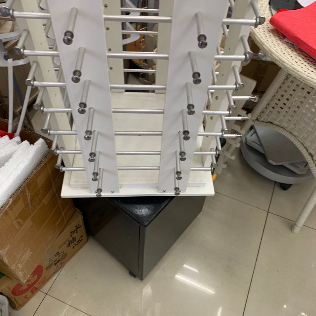 落地款眼镜展示架摆台不锈钢材质细节图