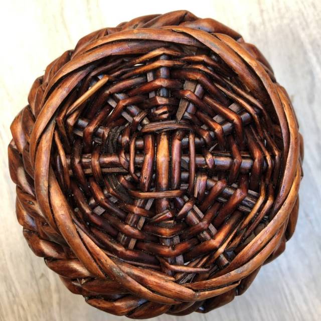 Factory direct sales of retro-style handcrafted straw vases, personalized home decorations, rattan vases, flower baskets and flowerpots Specification image