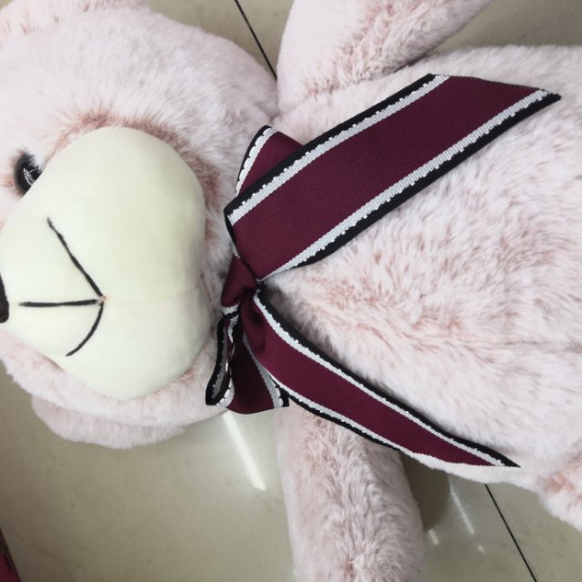 Realistic and cute bow tie plush toys, cute plush bear figurines, factory direct sales figurines details Picture