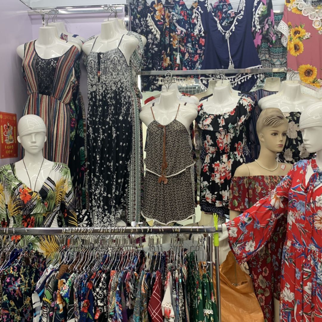 Jiaojiang Chunju Embroidery Clothing Store describe pic - 2