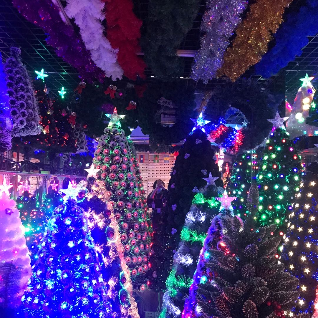 Yiwu Sendi Christmas Handicrafts Factory describe pic - 2
