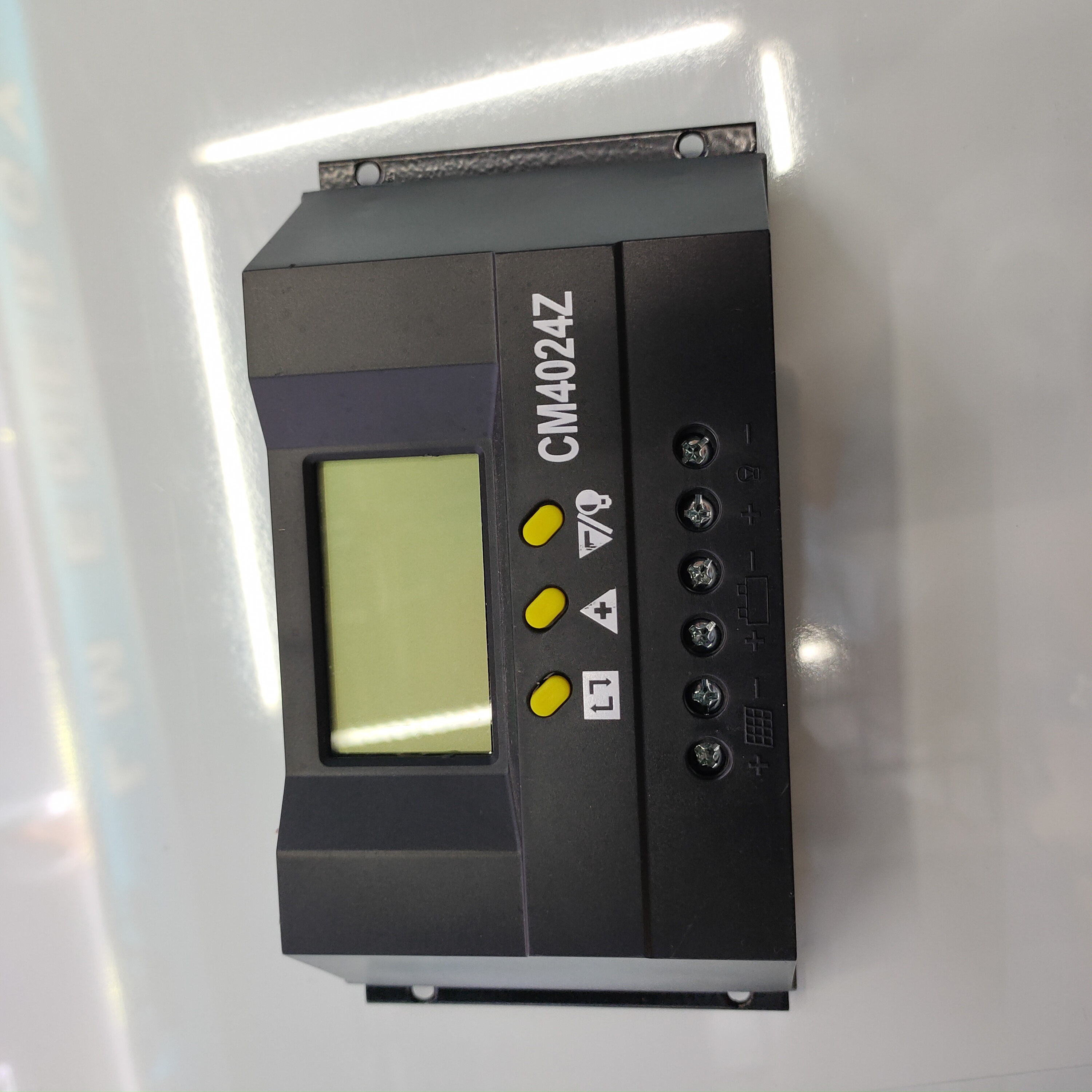 太阳能控制器跨境专供12V/24V太阳能控制器10APWM控制器充电控制器