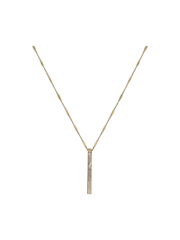 Exquisite shell titanium steel necklace for women, simple ins cold style collarbone chain, 2020 new niche design, elegant necklace Specification image