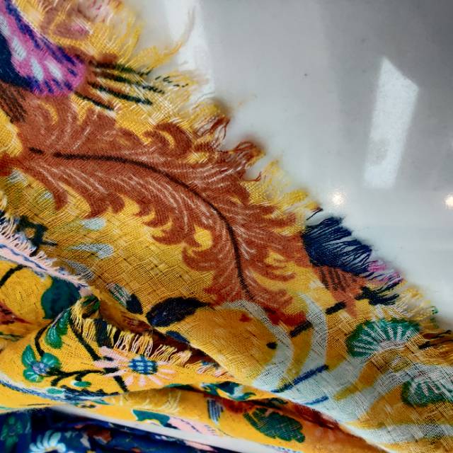 Custom Wholesale Spring And Autumn Textile Cotton Fringe Phoenix Pattern Women's Scarf Specification drawing