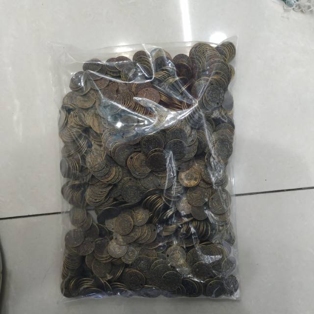 古铜色圆形字母小挂件新款