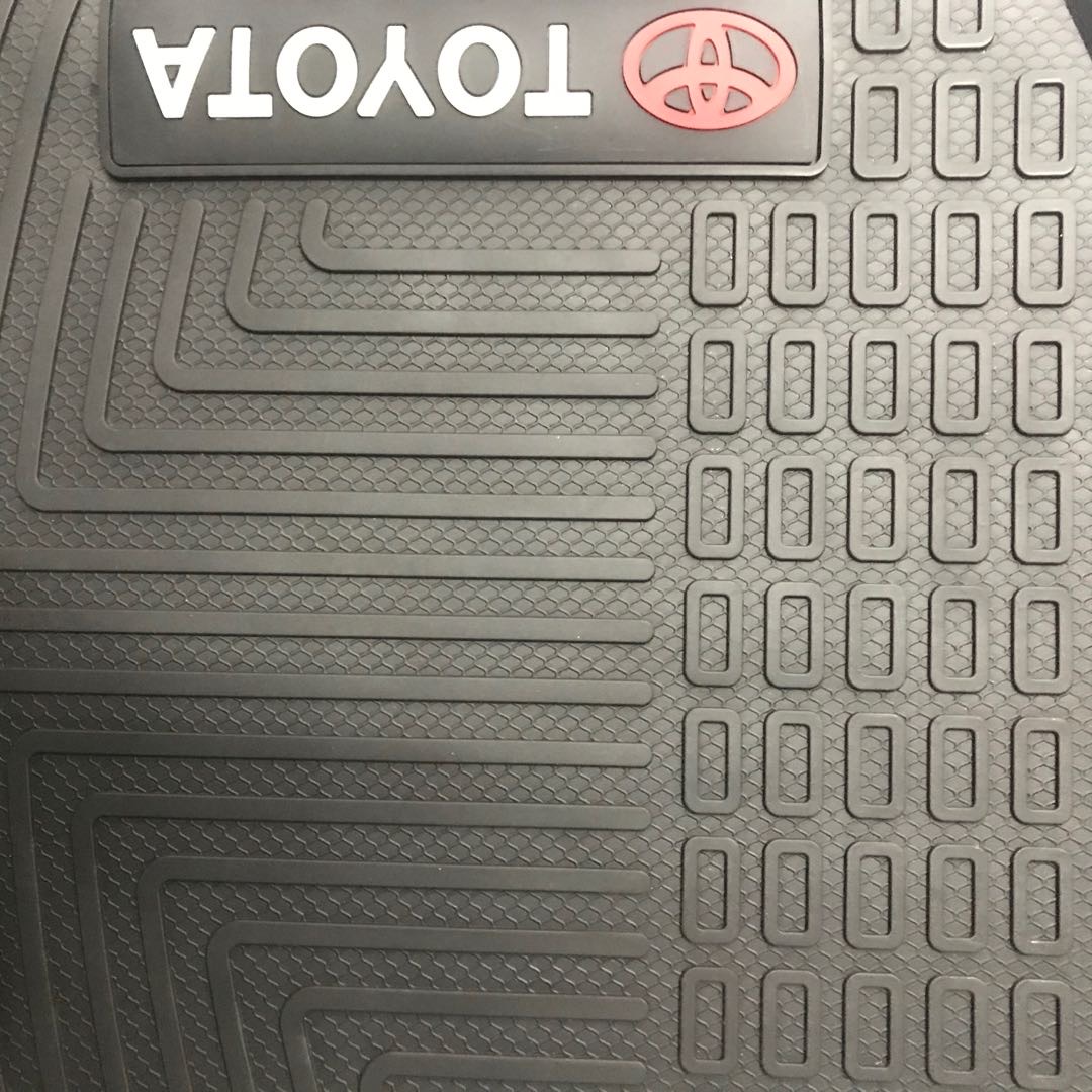 Car floor mat latex, universal thickened, anti-slip, odorless, waterproof, customizable, easy to clean, single piece details Picture