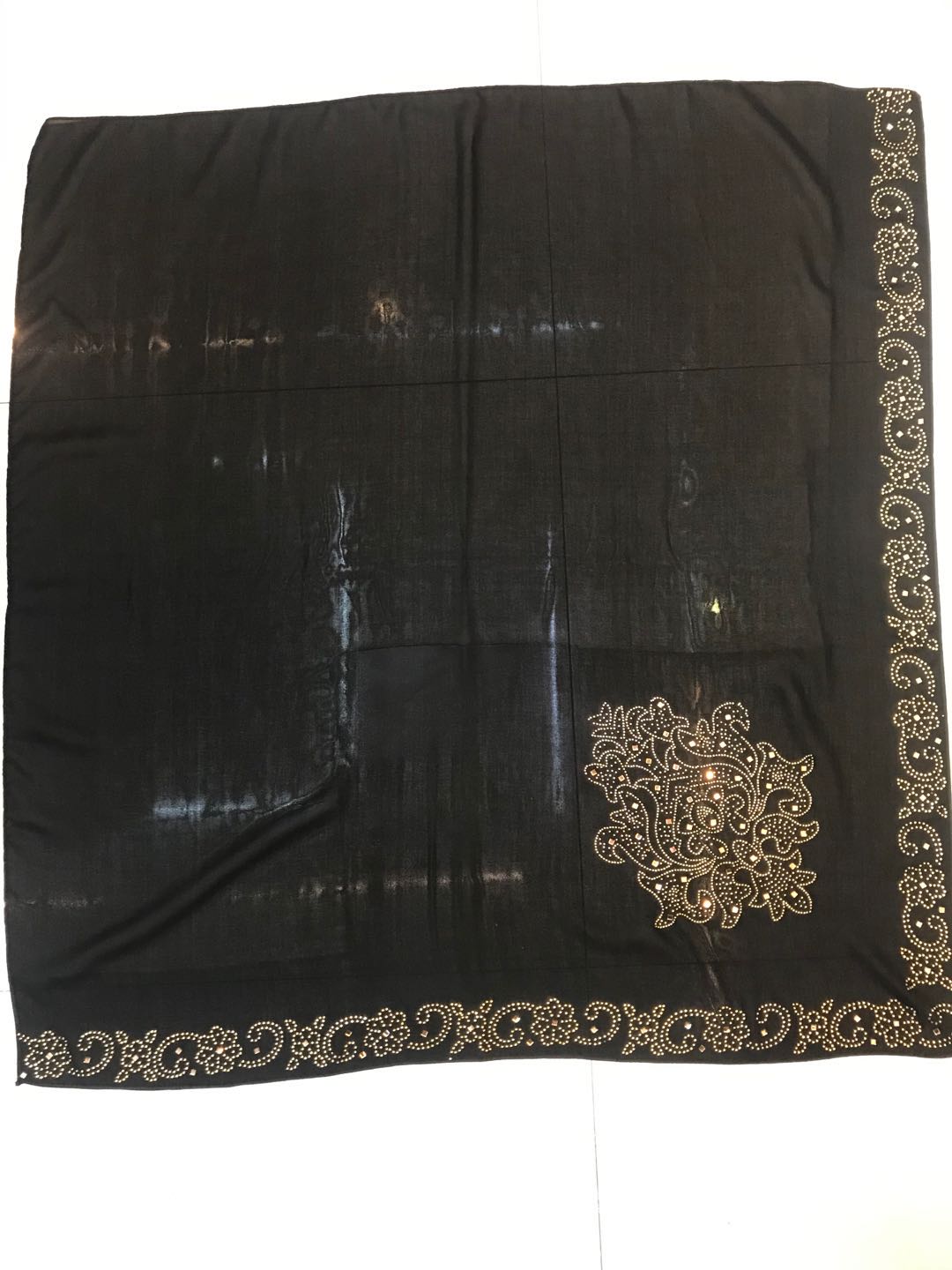 A fashionable and versatile casual chiffon headscarf with rhinestone edges for women details Picture