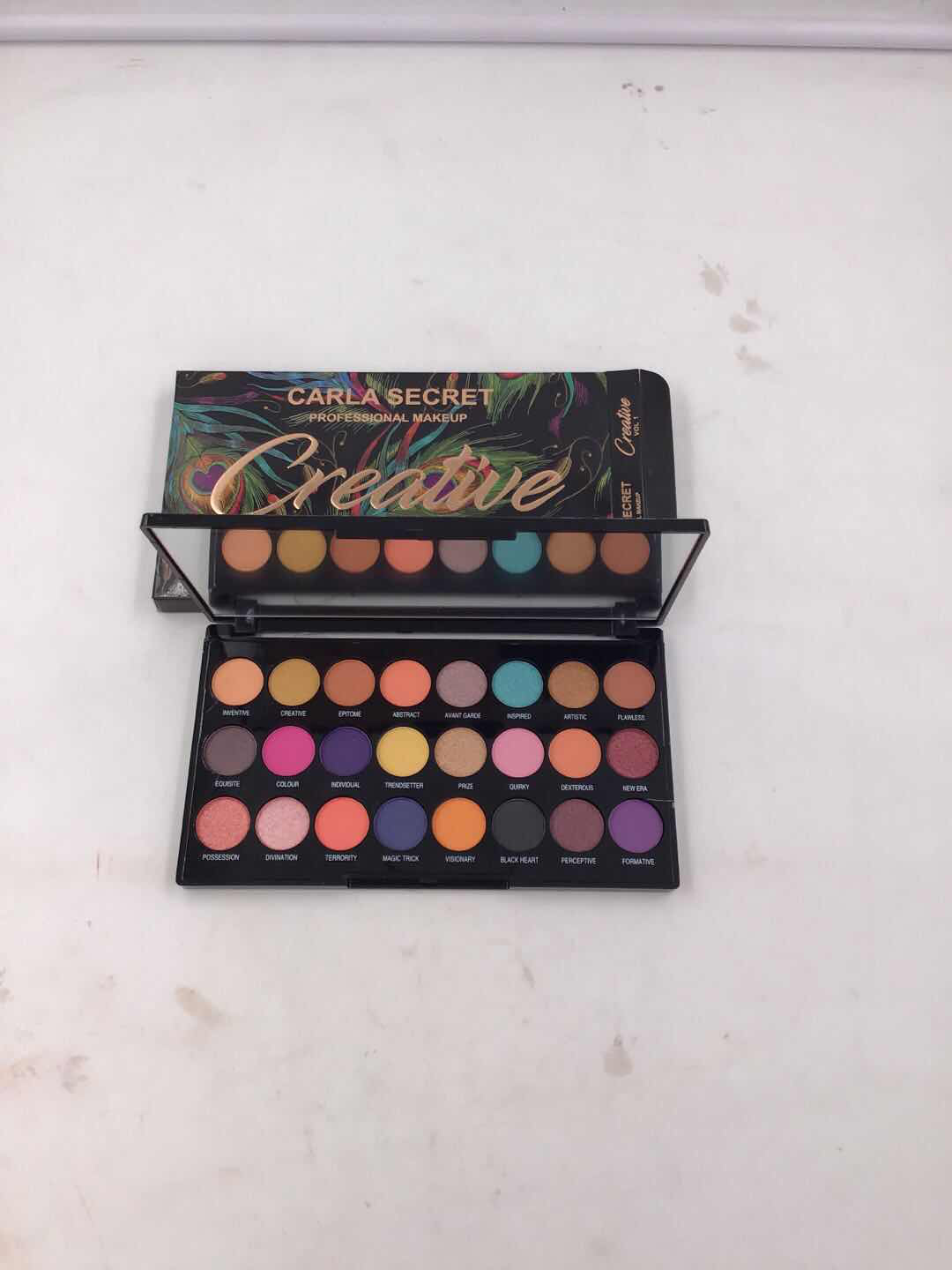 Kara Mystery Phoenix Feather Hot Gold Hot Raised 24-Color Mesh Red Eyeshadow Tray E98 Specification drawing