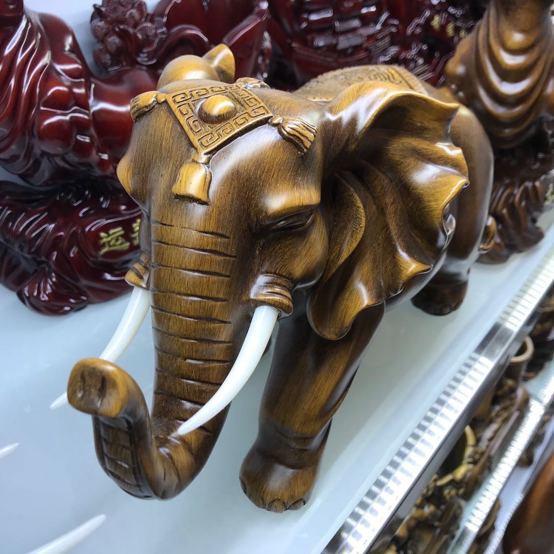 Resin decorative items, personalized decorative items, living room decoration, opening soft furnishings, luxurious, fashionable and creative home decorations details Picture