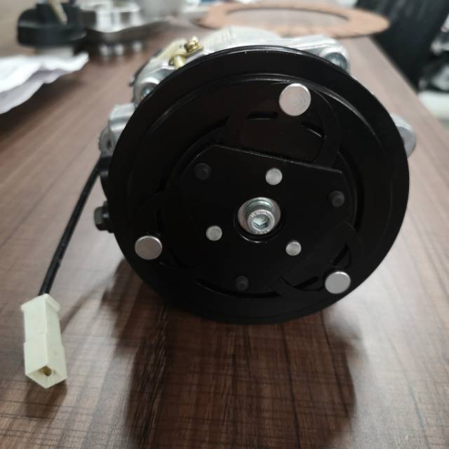 旋叶式空调压缩机厂家直销供应产品图
