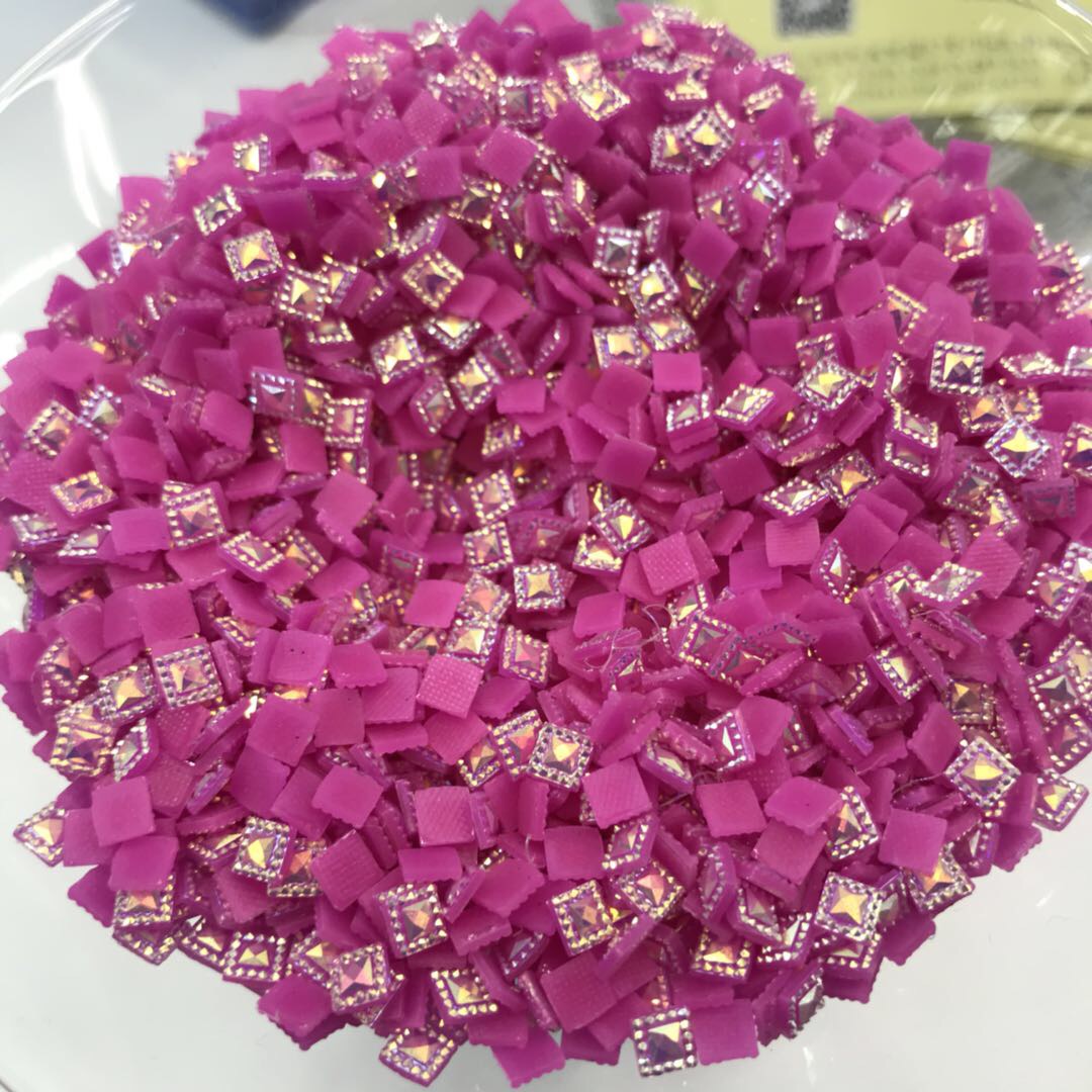 粉紫色烫片正方形钻石式样装饰物diy设计详情图1